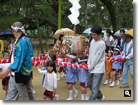 2006年 津田の秋祭りの模様 ～子供神輿など～ の写真①
