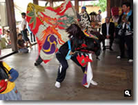 2008年 秋祭り 西町の獅子舞の写真②