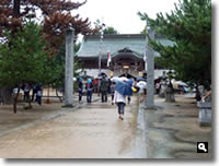 2010年 秋祭りは雨模様 の写真⑤